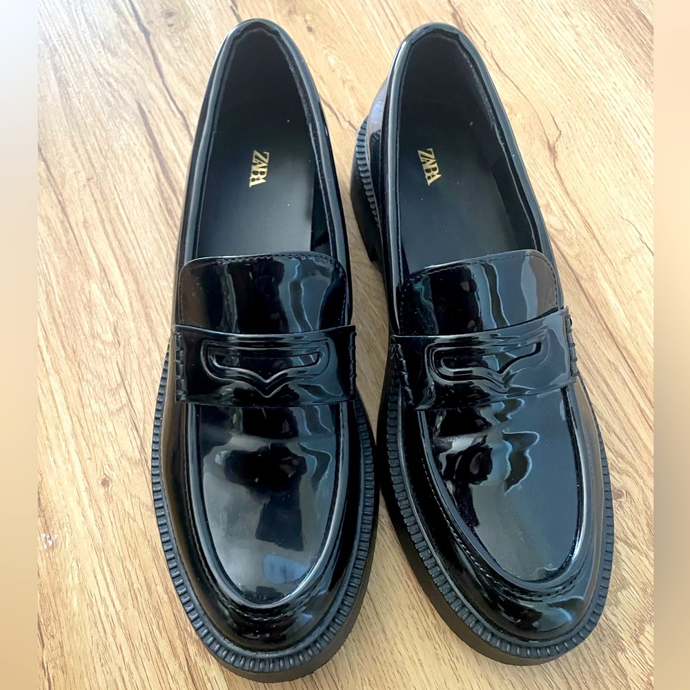 ZARA Loafers size 41